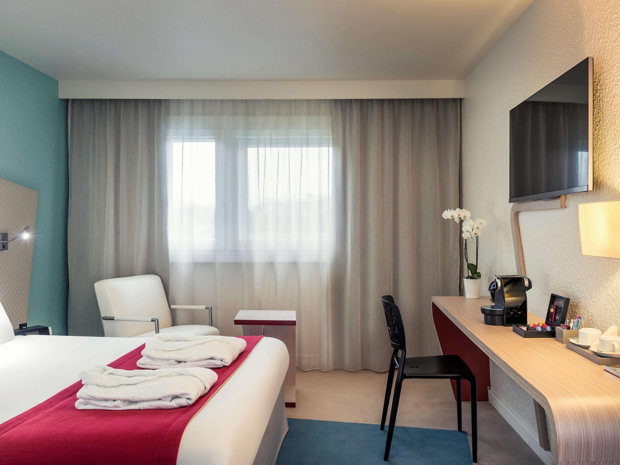 Mercure Paris Le Bourget Aeroport Ле-Блан-Мениль Экстерьер фото