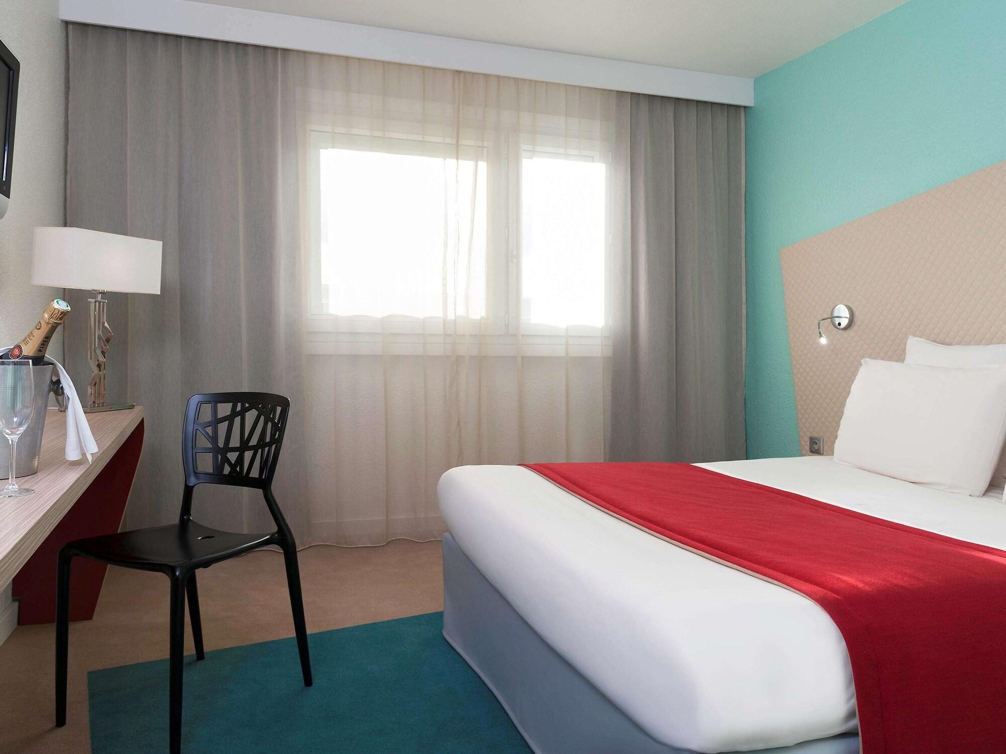 Mercure Paris Le Bourget Aeroport Ле-Блан-Мениль Экстерьер фото