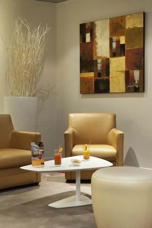 Mercure Paris Le Bourget Aeroport Ле-Блан-Мениль Экстерьер фото