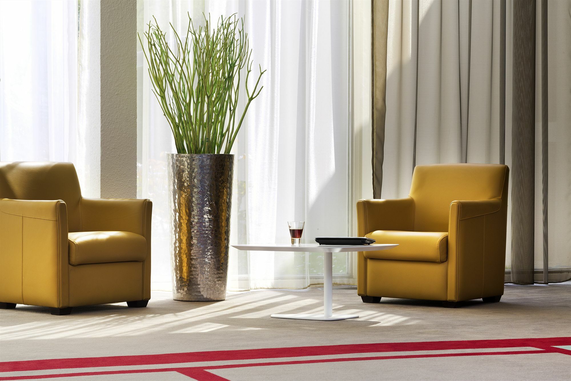 Mercure Paris Le Bourget Aeroport Ле-Блан-Мениль Экстерьер фото
